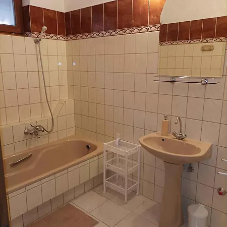 In 19086 Apartamento Balatonlelle